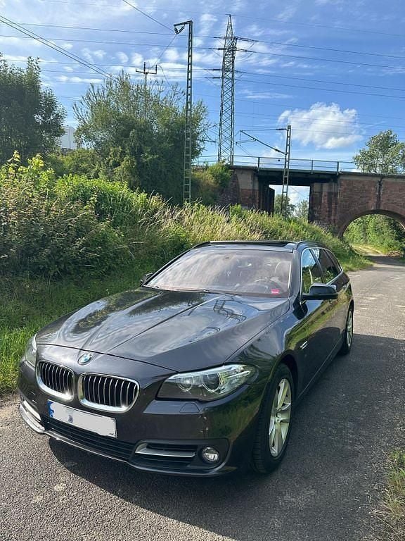 Gebraucht BMW 520 184 PS (135 kW) 2014 Schwarz Kombi