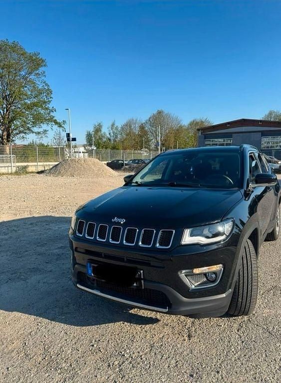 Schwarz Gebraucht 2019 Jeep Compass Limited SUV | 12.900 € (Superpreis) - Bild 1/4