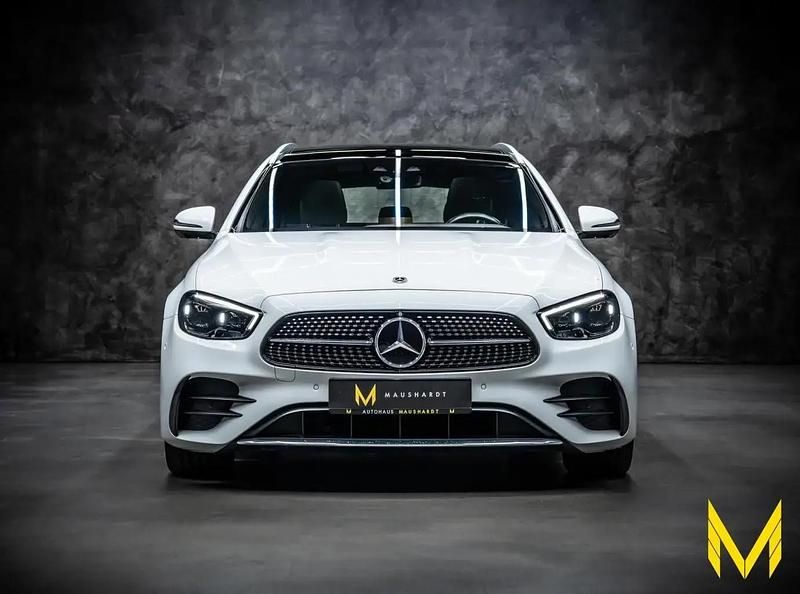 Gebraucht Mercedes E220 AMG 200 PS (147 kW) 2023 Weiß Kombi