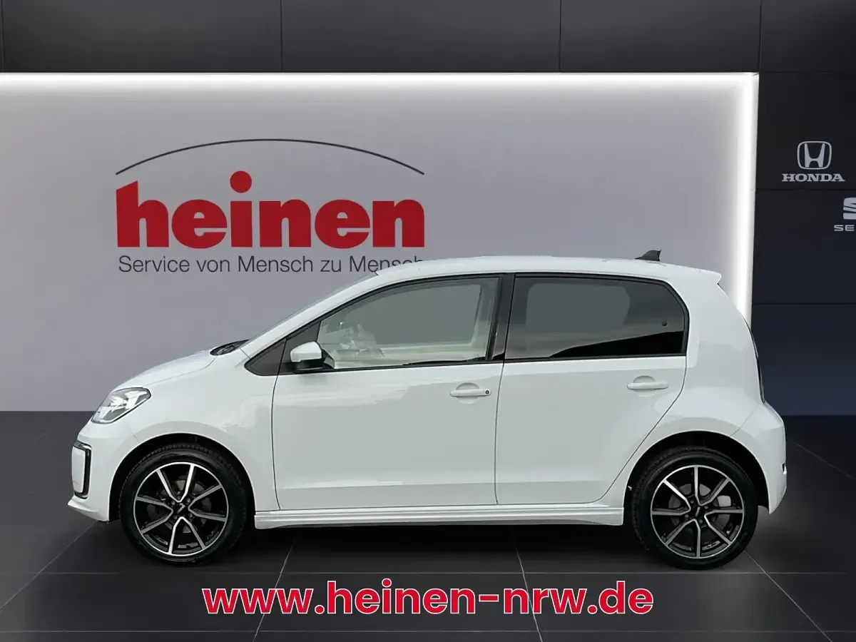 Gebraucht VW e-up! Style 61 kW (83 PS) 2022 Pure white Kleinwagen