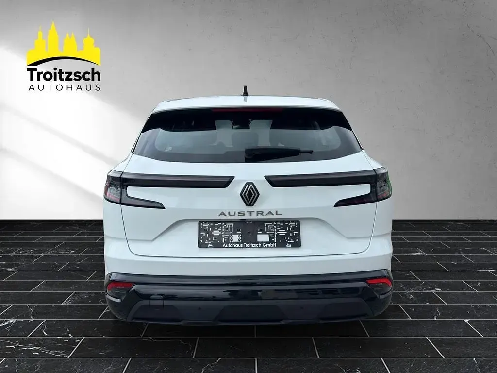 Usata Renault Austral Equilibre 140 CV (102 kW) 2023 Bianco SUV