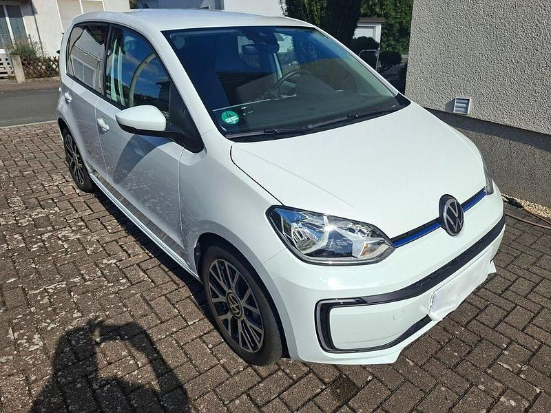 Weiß Gebraucht 2022 VW e-up! Kleinwagen | 15.000 € (Guter Preis) - Bild 1/4