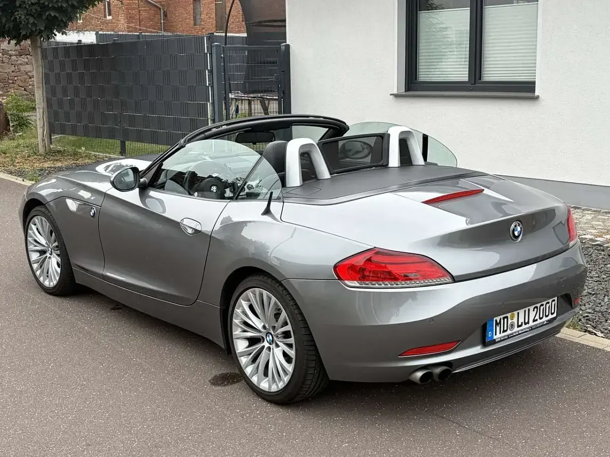 Gebraucht BMW Z4 204 PS (150 kW) 2010 Grau Cabrio