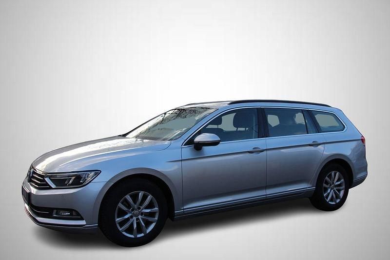 Gebraucht VW Passat Comfortline 120 PS (88 kW) 2016 Silber Kombi