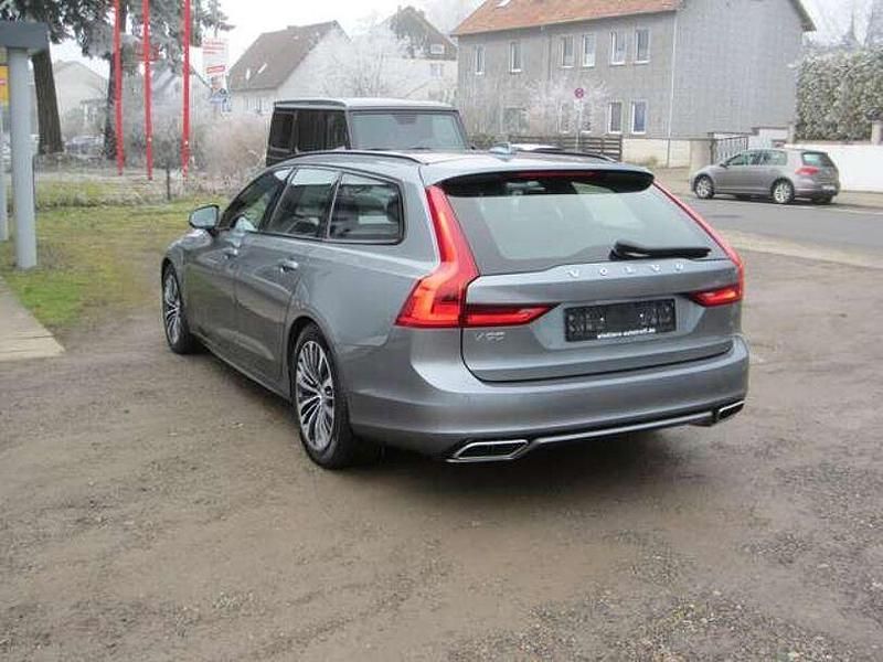 Gebraucht Volvo V90 R-Design 190 PS (139 kW) 2020 Osmium grey metallic Kombi