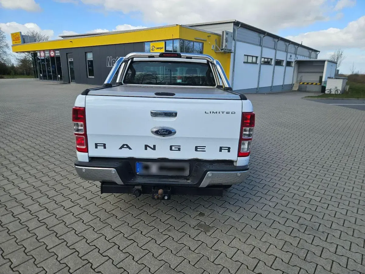 Gebraucht Ford Ranger 160 PS (117 kW) 2016 Weiß Pickup