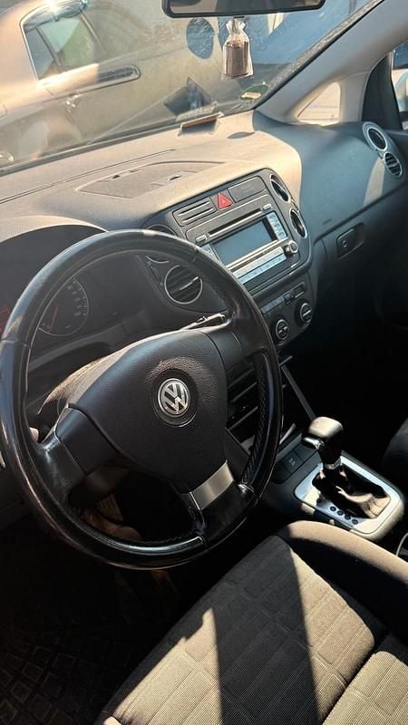Gebraucht VW Golf VI 105 PS (77 kW) 2009 Silber Kleinwagen