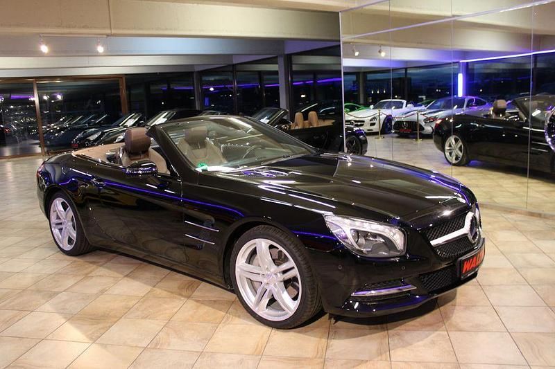 Gebraucht Mercedes SL350 306 PS (225 kW) 2012 Schwarz Cabrio