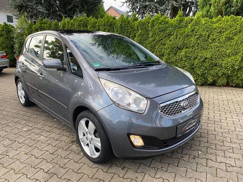 Grau Gebraucht 2011 Kia Venga Kleinwagen | 4.990 € (Fairer Preis) - Bild 1/4