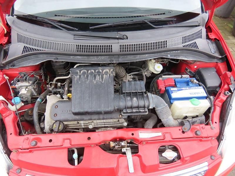 Gebraucht Suzuki Swift 92 PS (67 kW) 2005 Rot Kleinwagen