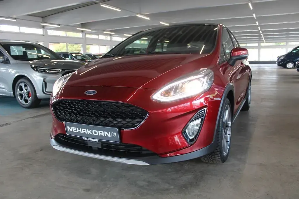 Gebraucht Ford Fiesta Active 101 PS (74 kW) 2019 Rot Kleinwagen
