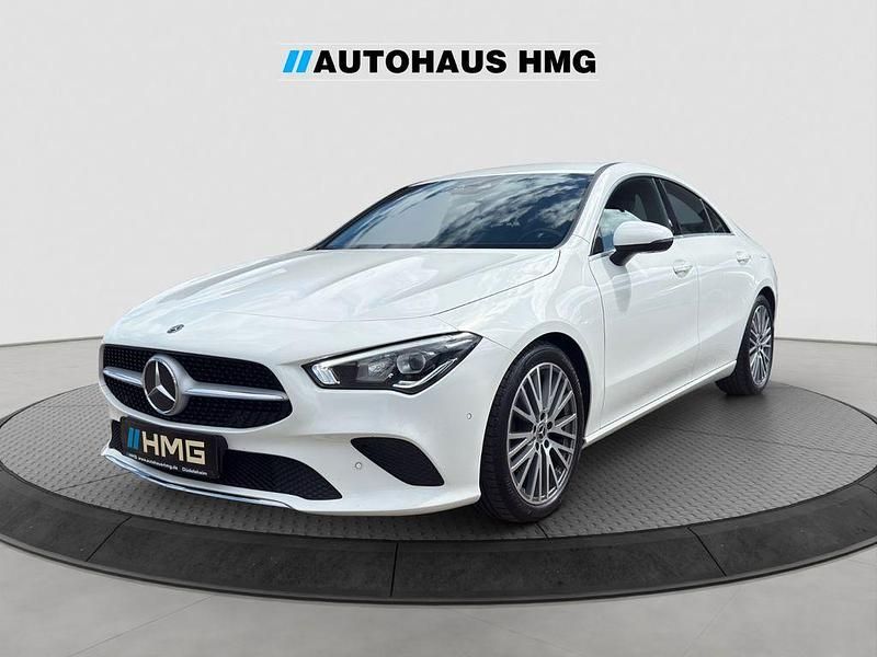 Weiß Gebraucht 2019 Mercedes CLA200 Limousine | 23.900 € (Fairer Preis) - Bild 1/4