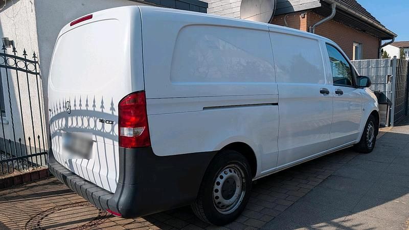 Gebraucht Mercedes Vito 163 PS (119 kW) 2018 Weiß Van