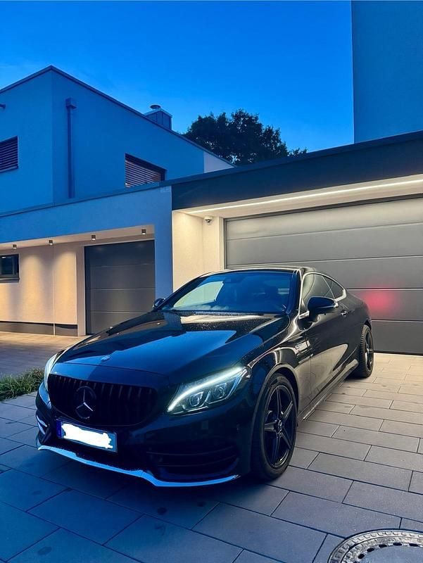 Schwarz Gebraucht 2016 Mercedes C43 AMG AMG Coupé | 22.500 € - Bild 1/4
