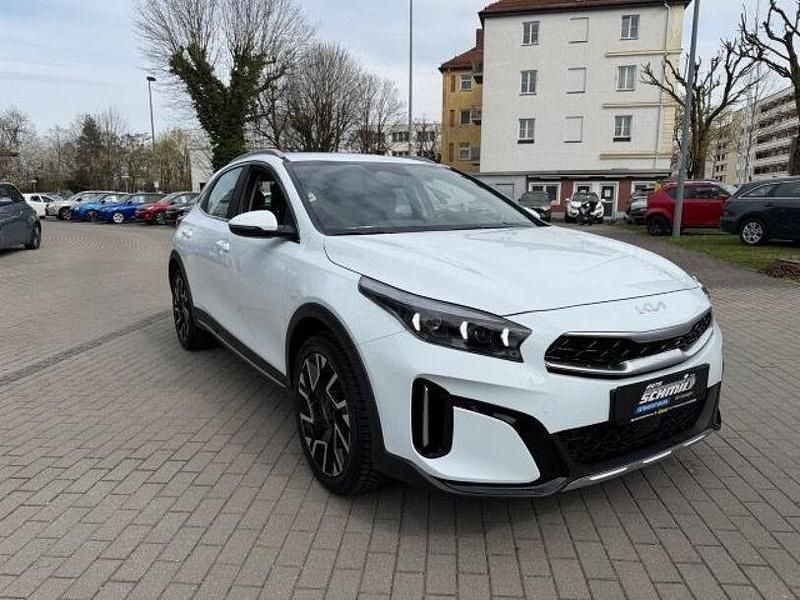 Gebraucht Kia XCeed Spirit 140 PS (102 kW) 2025 (wd) cararraweiss SUV