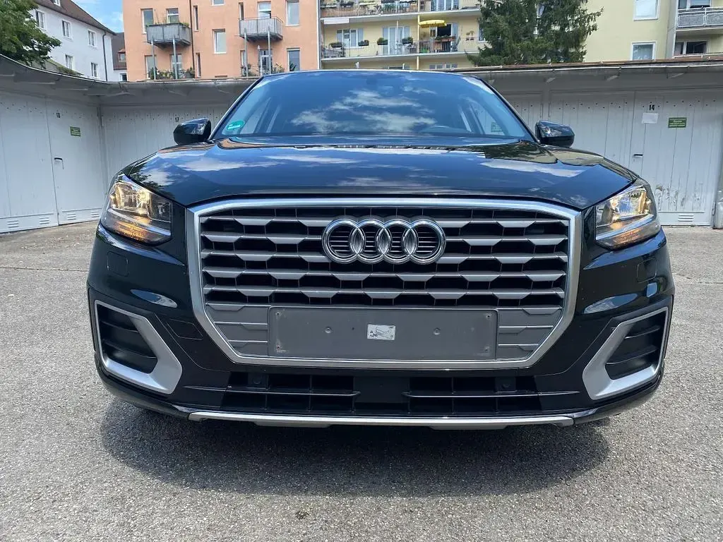 Gebraucht Audi Q2 Sport 116 PS (85 kW) 2018 Schwarz SUV