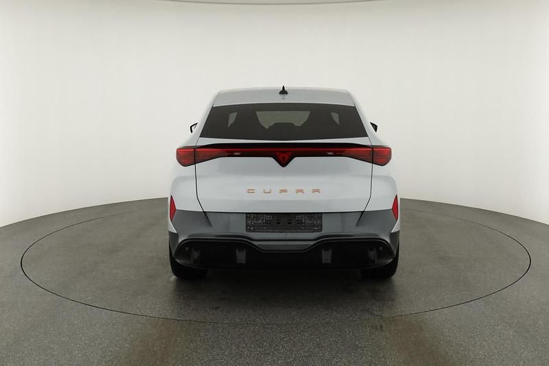 White silver metallic Neu 2025 Cupra Tavascan Endurance SUV | 46.975 € (Guter Preis) - Bild 1/4