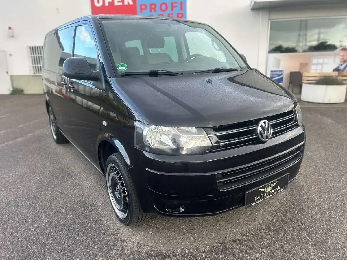 Gebraucht VW Multivan Startline 140 PS (102 kW) 2011 Schwarz Van / Kleinbus