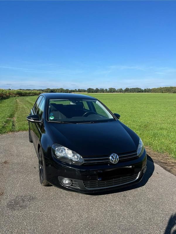 Schwarz Gebraucht 2010 VW Golf VI Kleinwagen | 8.500 € (Teuer) - Bild 1/4