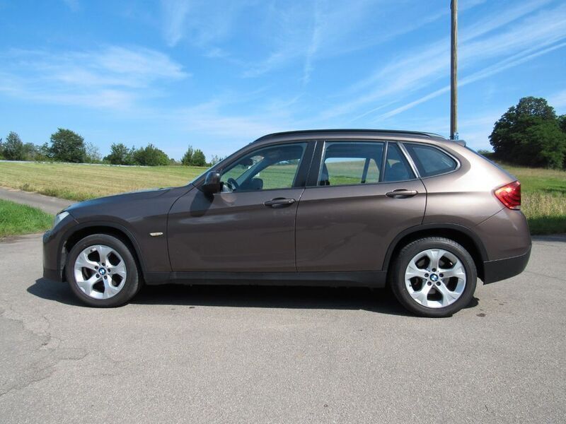 Second-hand BMW X1 177 CP (130 kW) 2010 Maro SUV