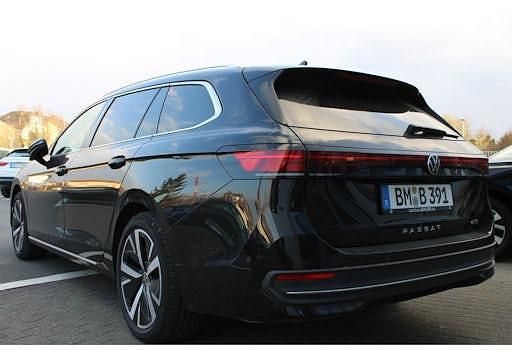 Gebraucht VW Passat Business 150 PS (110 kW) 2024 Grenadillschwarz Kombi