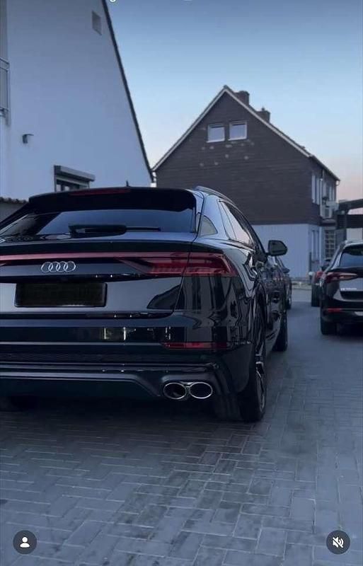 Gebraucht Audi Q8 435 PS (319 kW) 2019 Schwarz SUV