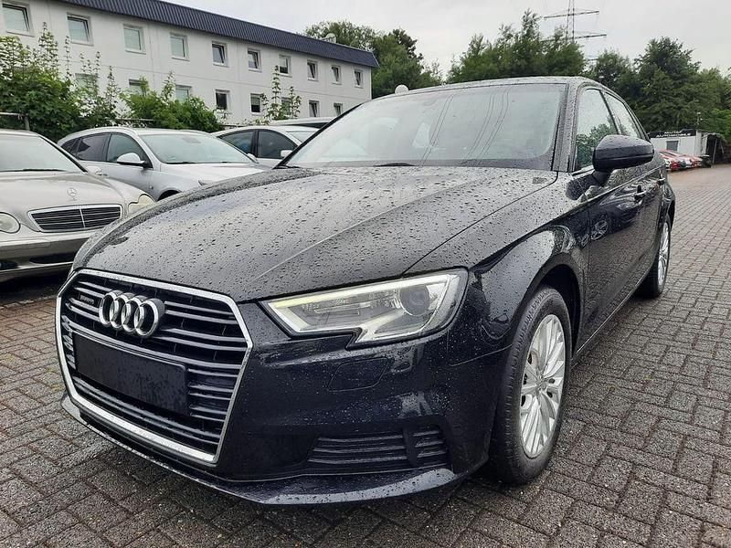 Gebraucht Audi A3 Sportback 150 PS (110 kW) 2016 Schwarz Kleinwagen