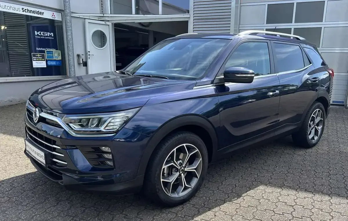 Gebraucht SsangYong Korando 163 PS (119 kW) 2024 Dandyblue SUV
