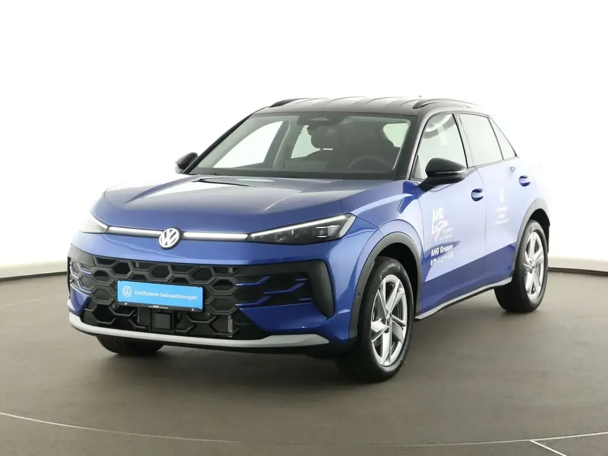 Gebraucht VW T-Roc Cabriolet Life 150 PS (110 kW) 2025 Blau SUV