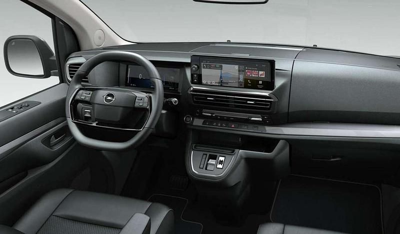 Neu Opel Zafira 179 PS (131 kW) 2025 Schnee weiß Van / Kleinbus