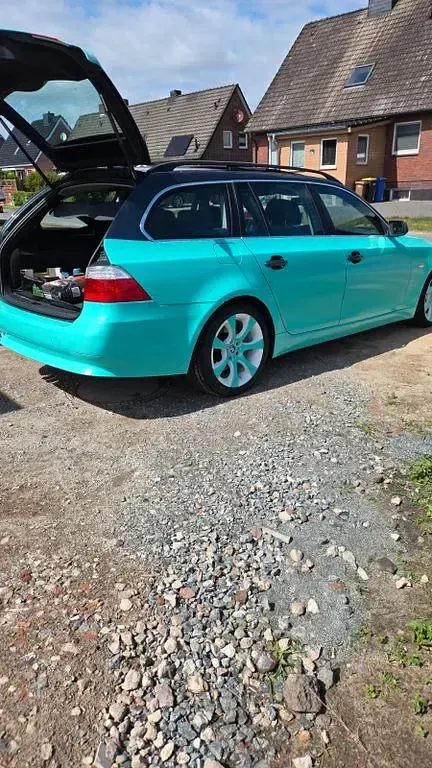 Gebraucht BMW 530 235 PS (172 kW) 2008 Grau Kombi