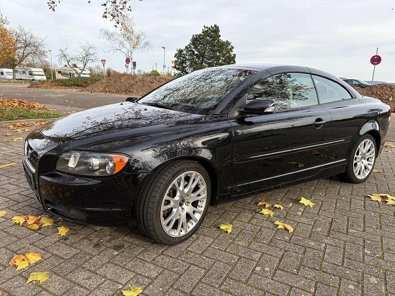Schwarz Gebraucht 2007 Volvo C70 Summum Cabrio | 9.000 € (Etwas zu teuer) - Bild 1/4