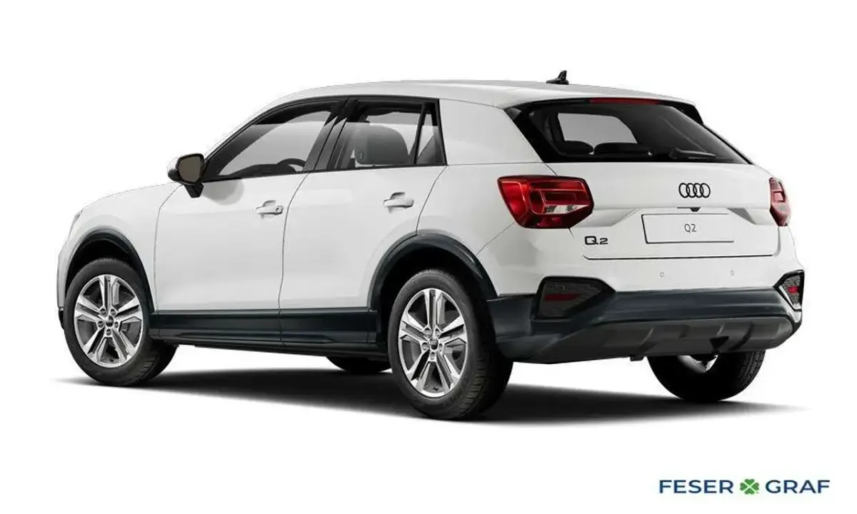 Gebraucht Audi Q2 Ambiente 150 PS (110 kW) 2024 Arkonaweiß SUV