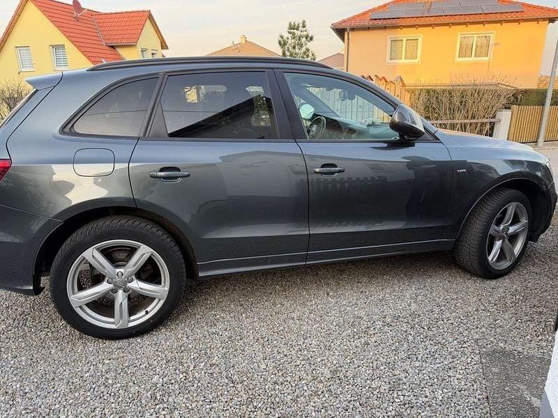 Gebraucht Audi Q5 S-Line 245 PS (180 kW) 2012 Grau SUV