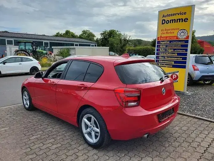 Gebraucht BMW 118 143 PS (105 kW) 2014 Karmesinrot Kleinwagen