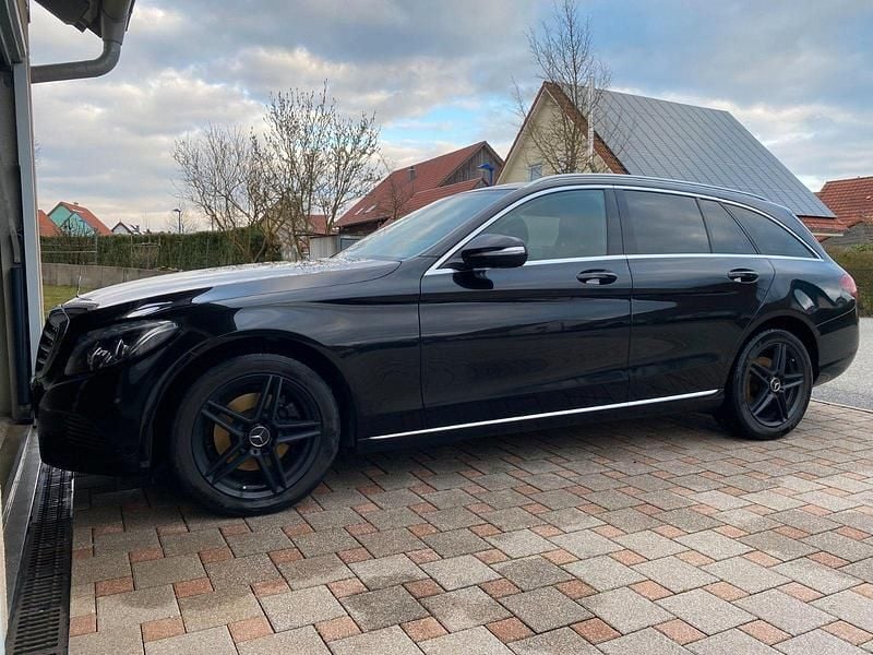 Gebraucht Mercedes C220 Avantgarde 170 PS (125 kW) 2014 Schwarz Kombi