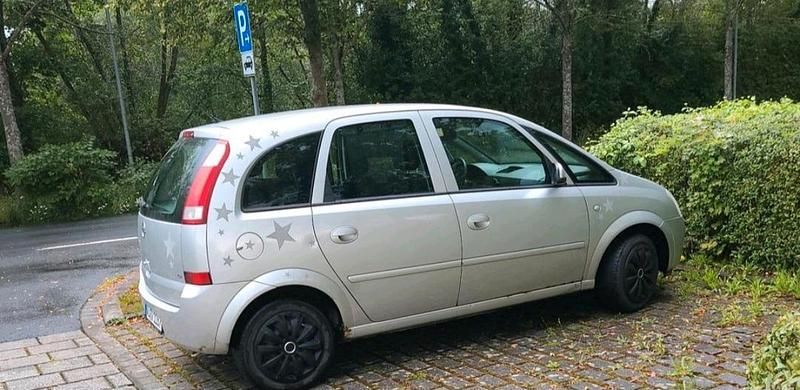 Gebraucht Opel Meriva 101 PS (74 kW) 2005 Silber Van / Kleinbus