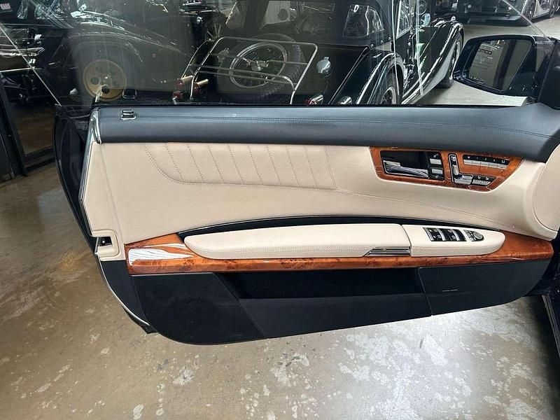 Gebraucht Mercedes CL600 517 PS (380 kW) 2010 Tansanitblau Coupé