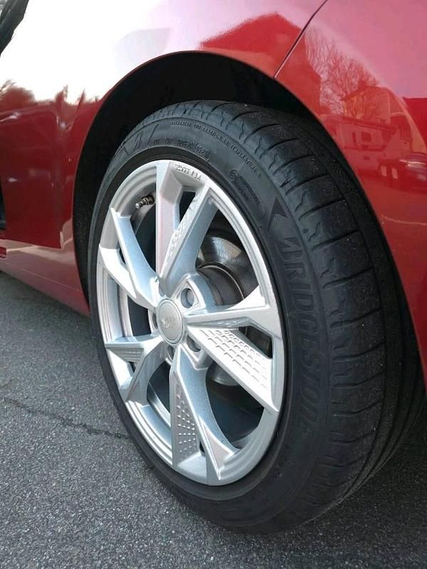 Gebraucht VW Golf Cabriolet 105 PS (77 kW) 2012 Rot Cabrio