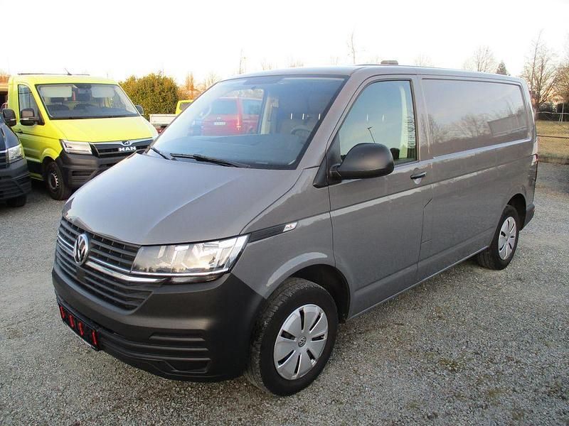 Gebraucht VW Transporter 110 PS (80 kW) 2022 Grau Van