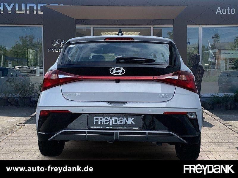 Neu Hyundai i20 Trend 101 PS (74 kW) 2025 Lumen grey Kleinwagen