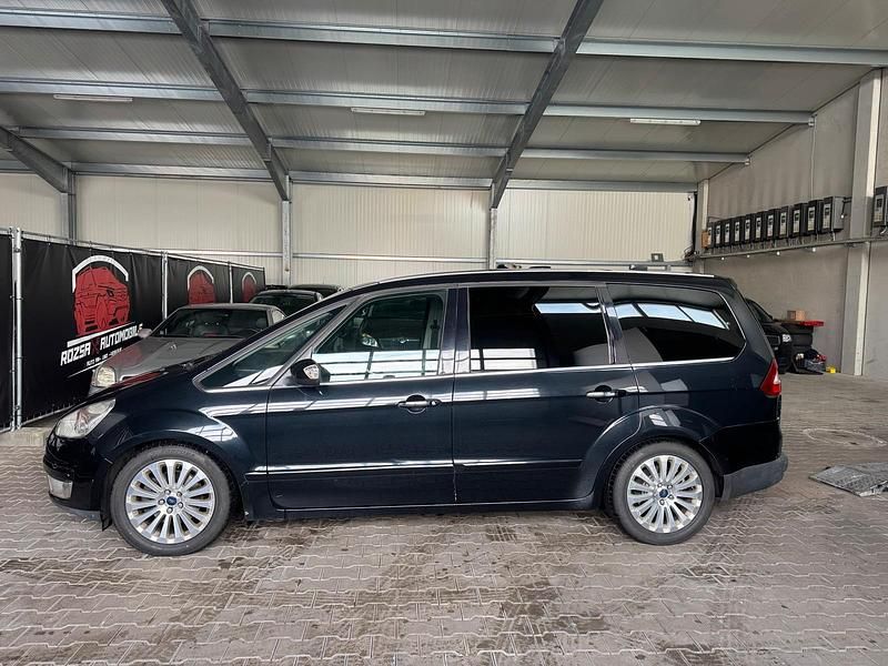 Gebraucht Ford Galaxy 175 PS (128 kW) 2009 Grau Van / Kleinbus