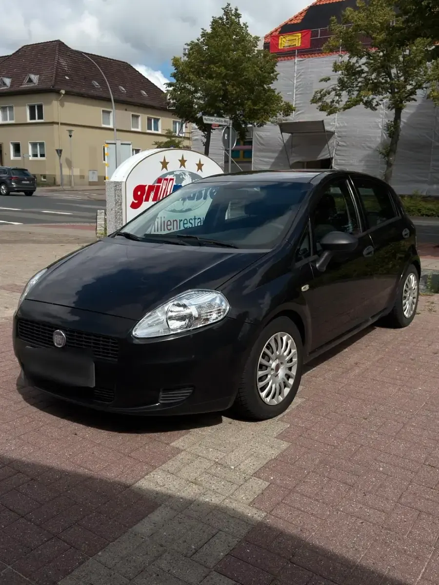 Gebraucht Fiat Punto 75 PS (55 kW) 2010 Schwarz Kleinwagen