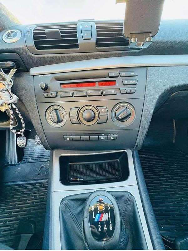 Gebraucht BMW 116 Basis 122 PS (89 kW) 2009 Weiß Kleinwagen