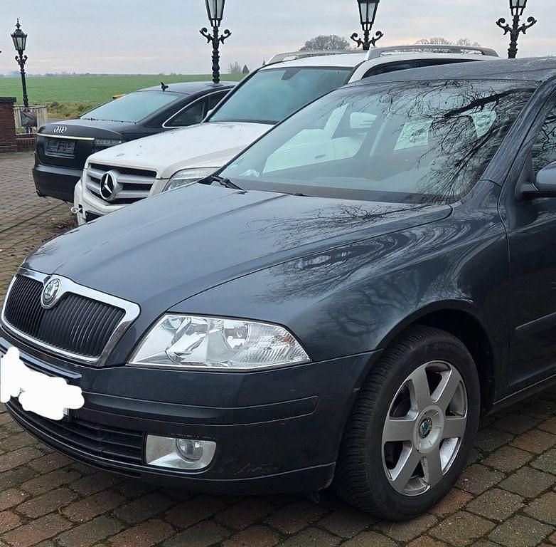 Gebraucht Skoda Octavia Elegance 116 PS (85 kW) 2008 Grau Limousine