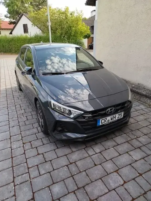 Neu Hyundai i20 N Line 101 PS (74 kW) 2025 Grau Kleinwagen