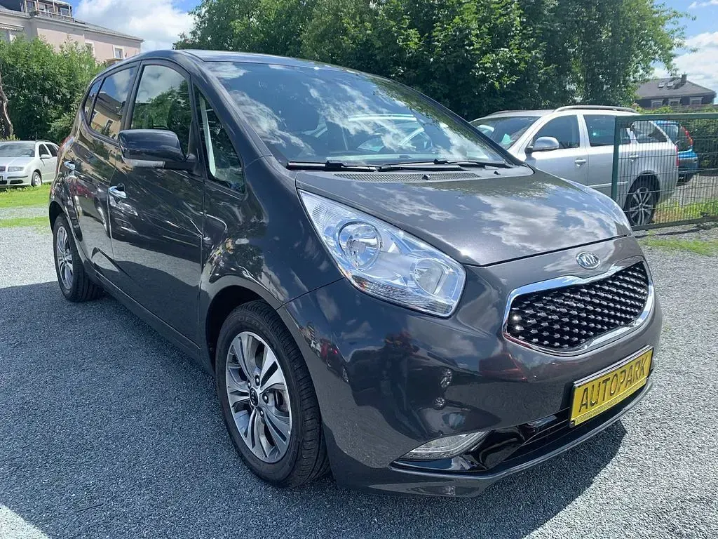 Gebraucht Kia Venga 125 PS (91 kW) 2019 Grau Kleinwagen
