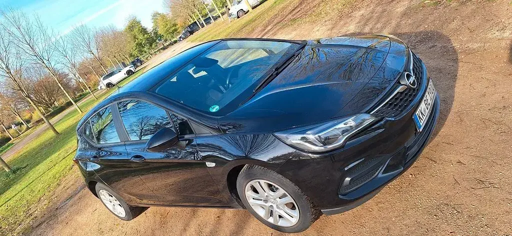 Gebraucht Opel Astra 110 PS (80 kW) 2021 Schwarz Limousine