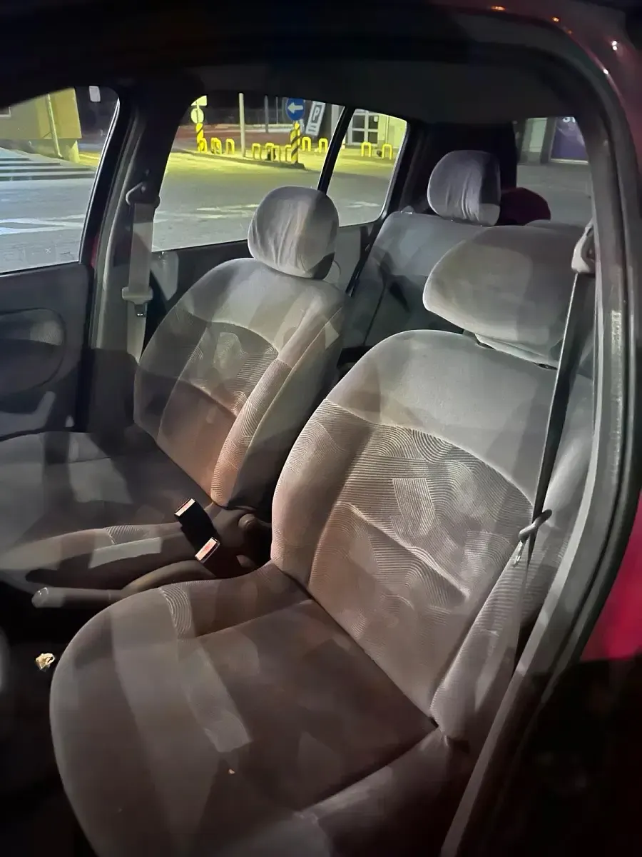 Gebraucht Renault Clio 73 PS (53 kW) 1999 Rot Kleinwagen