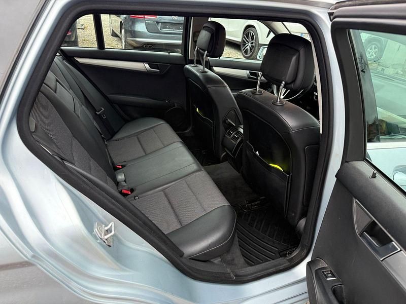 Gebraucht Mercedes C220 170 PS (125 kW) 2014 Grau Kombi